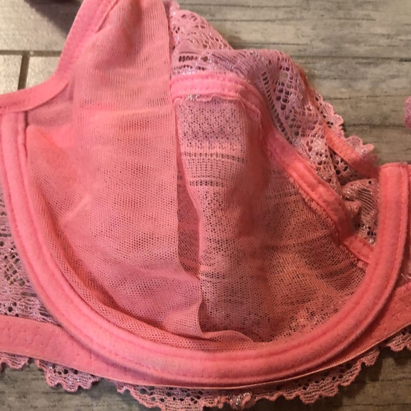 Bra - Picture 3 of 4